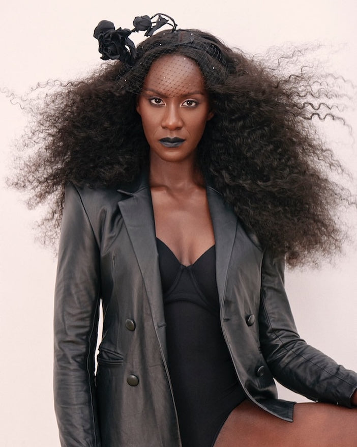 Moyo Akande x Merve Bayindir
